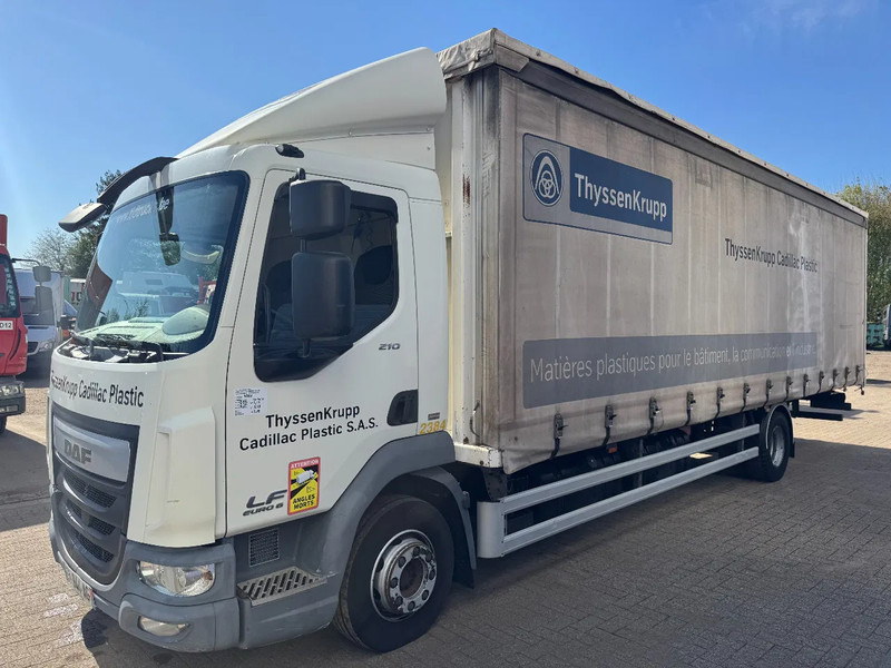 DAF LF 210 **EURO6-BOX 7.99m** - Камион с брезент: снимка 1 DAF LF 210 **EURO6-BOX 7.99m** - Камион с брезент: снимка 1