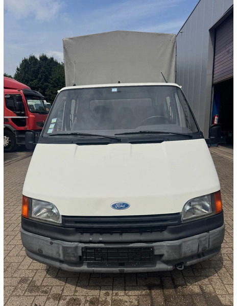 Ford Transit **ESSENCE-PETROL** - Бордови бус, Бус с двойна кабина: снимка 2 Ford Transit **ESSENCE-PETROL** - Бордови бус, Бус с двойна кабина: снимка 2