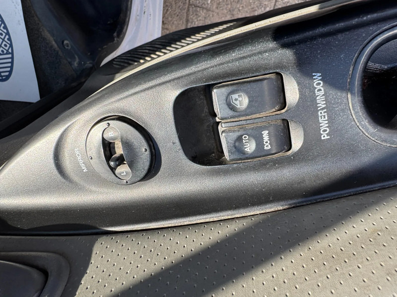 Товарен бус Hyundai H200: снимка 15