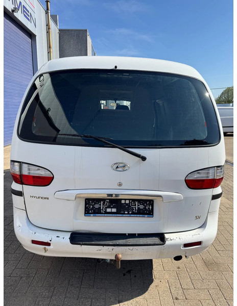 Hyundai H200 - Товарен бус: снимка 5 Hyundai H200 - Товарен бус: снимка 5
