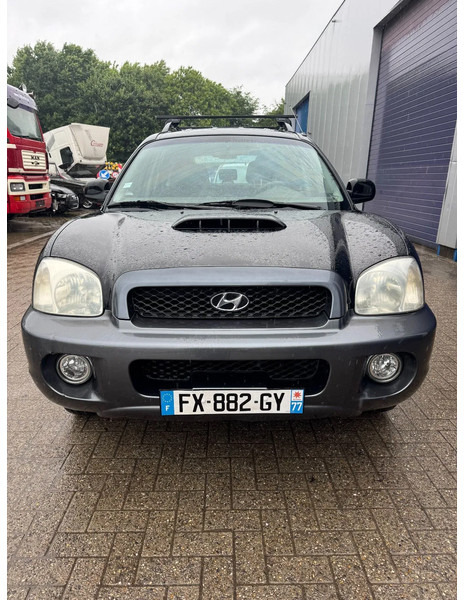 Hyundai Santa Fe **2.0CRDI-4WD-AIRCO-CLIME** - Джип: снимка 2 Hyundai Santa Fe **2.0CRDI-4WD-AIRCO-CLIME** - Джип: снимка 2