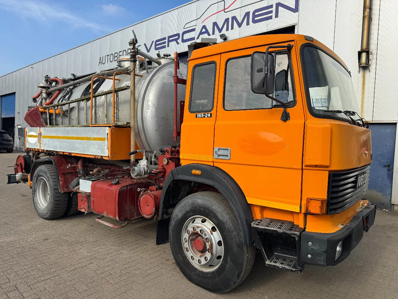 Iveco Turbotech **VACUMTRUCK-HYDROCUREUR** - Каналопочистваща машина: снимка 1 Iveco Turbotech **VACUMTRUCK-HYDROCUREUR** - Каналопочистваща машина: снимка 1