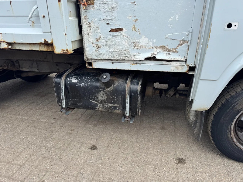 Nissan Trade **TIPPER/BENNE** - Бус самосвал: снимка 4 Nissan Trade **TIPPER/BENNE** - Бус самосвал: снимка 4