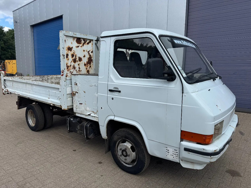 Nissan Trade **TIPPER/BENNE** - Бус самосвал: снимка 3 Nissan Trade **TIPPER/BENNE** - Бус самосвал: снимка 3