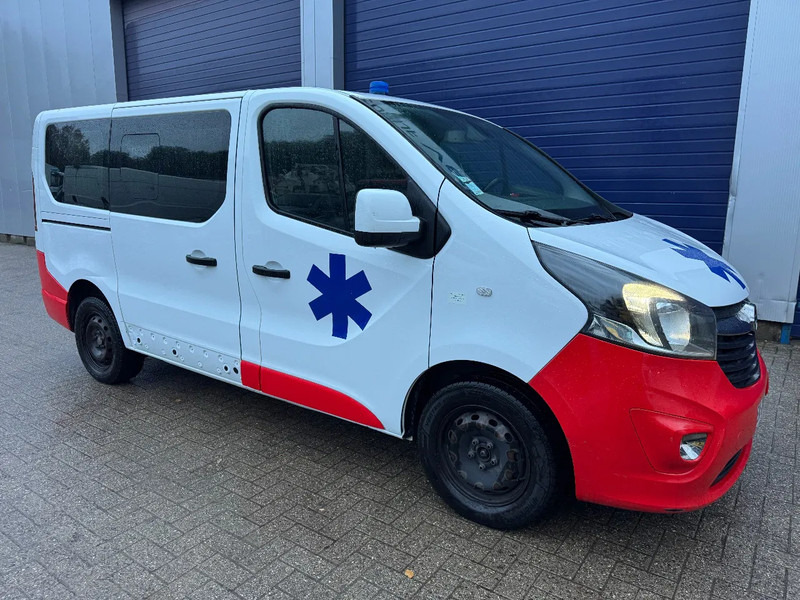 Opel Vivaro **AMBULANCE-RETTUNGSWAGEN** - Линейка: снимка 1 Opel Vivaro **AMBULANCE-RETTUNGSWAGEN** - Линейка: снимка 1