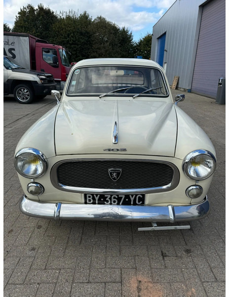 Peugeot 403 **1963 PEUGEOT 403** - Лек автомобил: снимка 3 Peugeot 403 **1963 PEUGEOT 403** - Лек автомобил: снимка 3