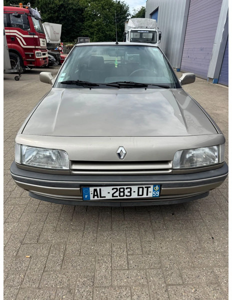 Renault 21 **PETROL-ESSENCE** - Лек автомобил: снимка 2 Renault 21 **PETROL-ESSENCE** - Лек автомобил: снимка 2