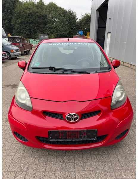 Toyota Aygo **5DOORS-BELGIAN CAR** - Хечбек: снимка 2 Toyota Aygo **5DOORS-BELGIAN CAR** - Хечбек: снимка 2