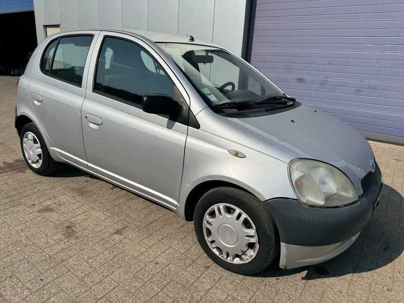 Toyota Yaris **PETROL-AIRCO** - Хечбек: снимка 3 Toyota Yaris **PETROL-AIRCO** - Хечбек: снимка 3