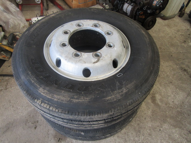 ALCOA ALLOYS (2) 285/70/19.5 STEER DUNLOP 2012 10/12MM TREAD 30MM HOLES - Гума за Камион: снимка 4 ALCOA ALLOYS (2) 285/70/19.5 STEER DUNLOP 2012 10/12MM TREAD 30MM HOLES - Гума за Камион: снимка 4