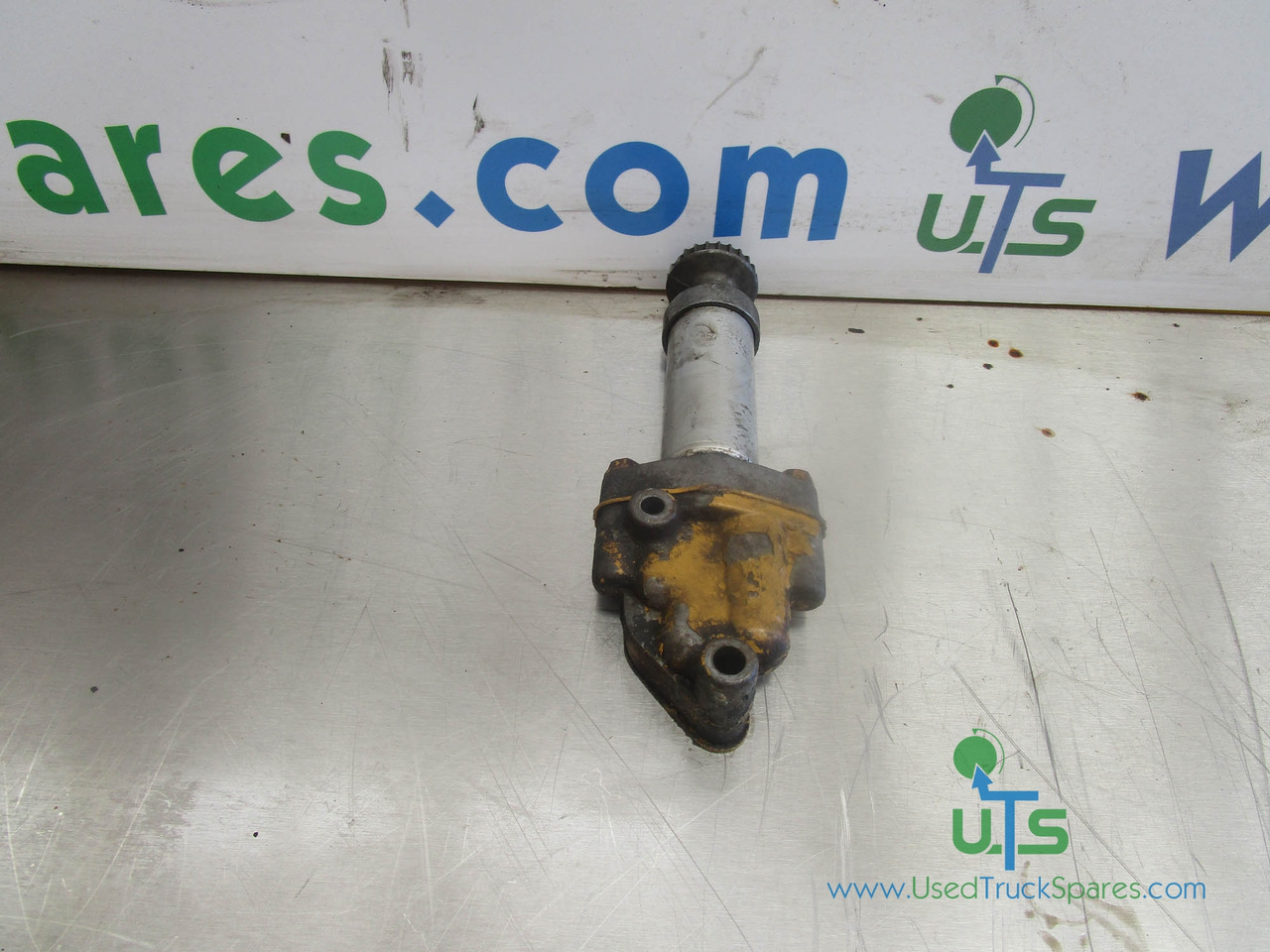 CAT C10 / C12 FUEL LIFT PUMP - Двигател и части за Камион: снимка 1 CAT C10 / C12 FUEL LIFT PUMP - Двигател и части за Камион: снимка 1