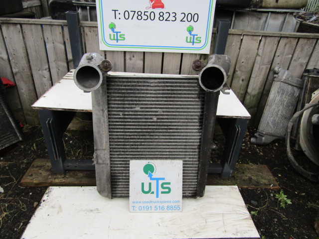 DAF CF 75 INTERCOOLER P/NO 1371318 - Радиатор за Камион: снимка 1 DAF CF 75 INTERCOOLER P/NO 1371318 - Радиатор за Камион: снимка 1