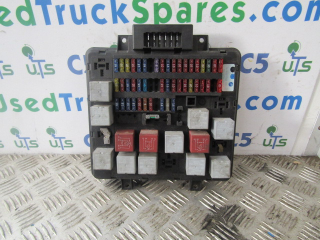 DAF CF65 FUSEBOARD 151023 020406 - Електрическа система за Камион: снимка 1 DAF CF65 FUSEBOARD 151023 020406 - Електрическа система за Камион: снимка 1
