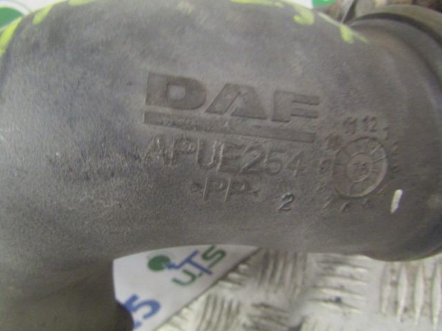 DAF LF 220 EURO 6 INTERCOOLER PIPE P/NO APUE 254 - Двигател и части за Камион: снимка 2 DAF LF 220 EURO 6 INTERCOOLER PIPE P/NO APUE 254 - Двигател и части за Камион: снимка 2