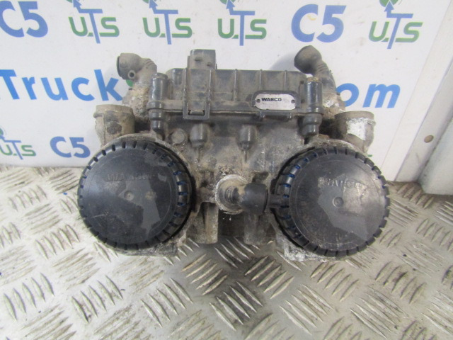 DAF LF 220 EURO 6 REAR AXLE EBS 2 BRAKE CONTROL UNIT P/NO 4801051050/1818832 - Части на спирачната система за Камион: снимка 1 DAF LF 220 EURO 6 REAR AXLE EBS 2 BRAKE CONTROL UNIT P/NO 4801051050/1818832 - Части на спирачната система за Камион: снимка 1