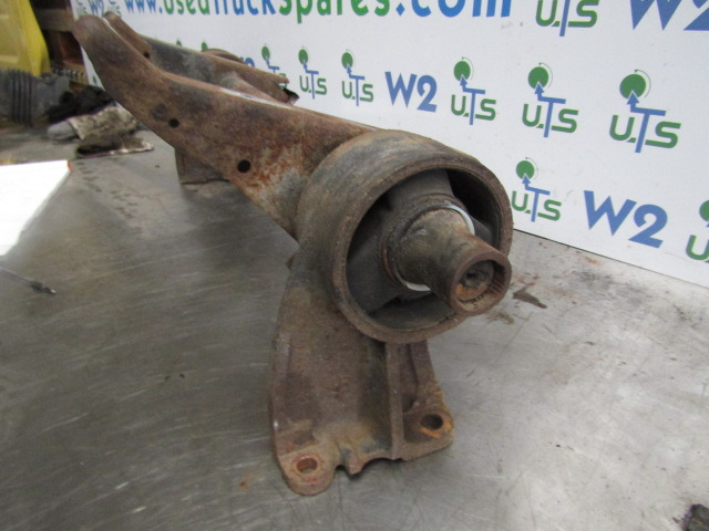 HINO 300 SERIES FRONT CAB MOUNTINGS AND TORSION BAR - Кабина и интериор за Камион: снимка 2 HINO 300 SERIES FRONT CAB MOUNTINGS AND TORSION BAR - Кабина и интериор за Камион: снимка 2