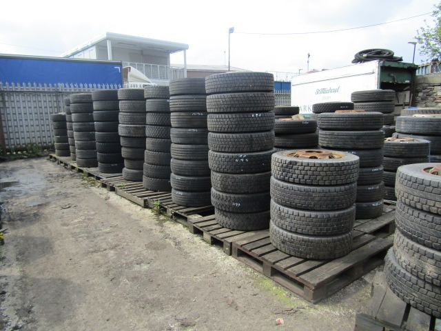 ISUZU N75 215/75/17.5 WHEELS AND TYRES 100 AVAILABLE FROM £50-100 - Гума за Камион: снимка 1 ISUZU N75 215/75/17.5 WHEELS AND TYRES 100 AVAILABLE FROM £50-100 - Гума за Камион: снимка 1