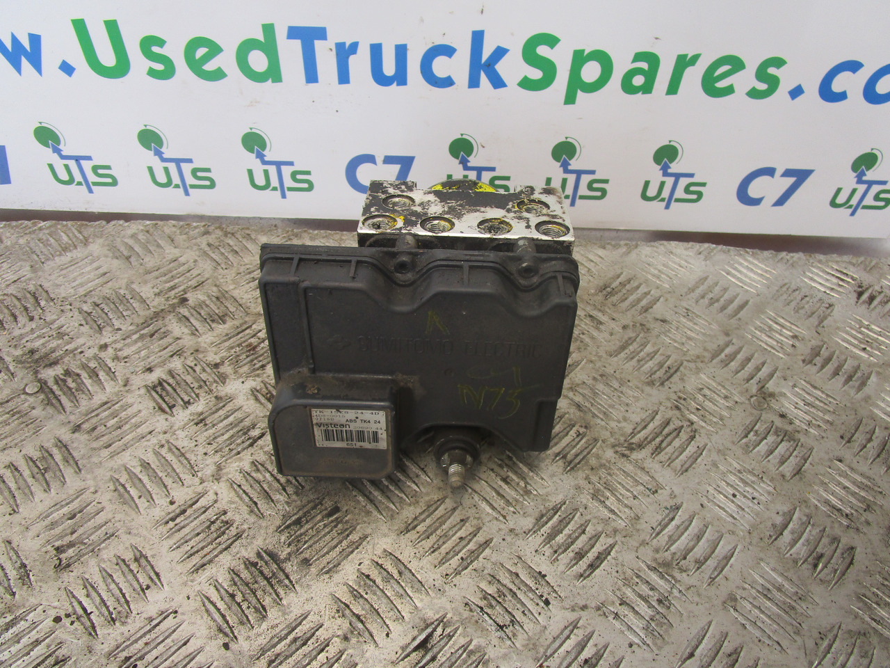 ISUZU N75 ABS MODULE P/NO 2069044 - Части на спирачната система за Камион: снимка 1 ISUZU N75 ABS MODULE P/NO 2069044 - Части на спирачната система за Камион: снимка 1