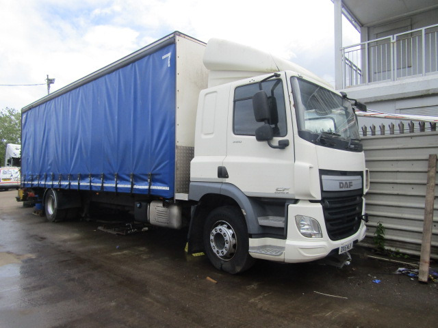 DAF CF 65 250 MANUAL 2015 BREAKING FOR SPARES - Камион: снимка 1 DAF CF 65 250 MANUAL 2015 BREAKING FOR SPARES - Камион: снимка 1