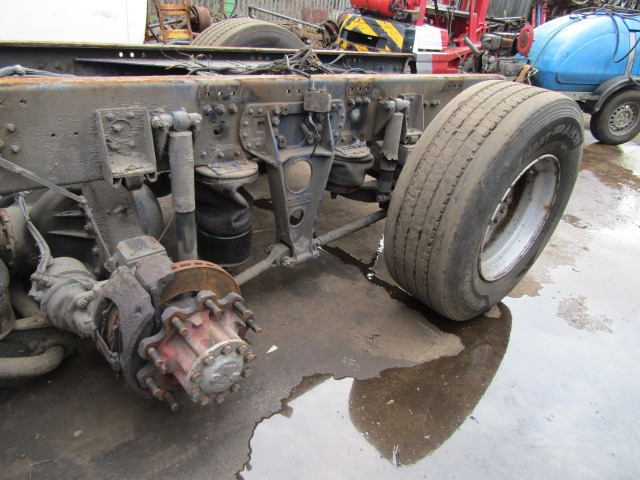 DAF CF 85 410 6X2 BREAKING FOR SPARES - Камион: снимка 2 DAF CF 85 410 6X2 BREAKING FOR SPARES - Камион: снимка 2