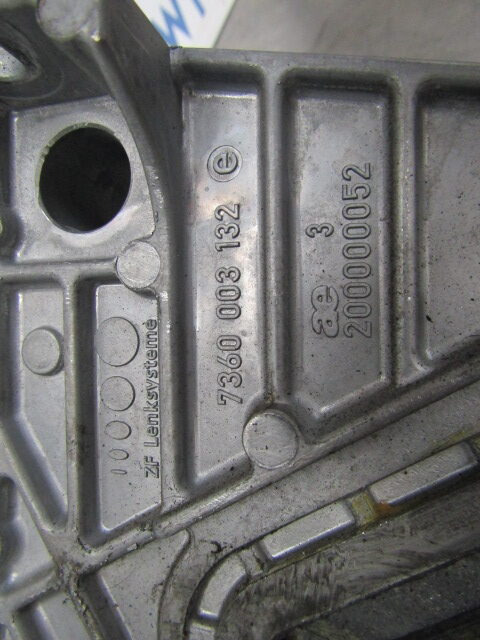 MAN TGM / TGS STEERING COLUMN ADJUSTER 7360003131 - Кабина и интериор за Камион: снимка 2 MAN TGM / TGS STEERING COLUMN ADJUSTER 7360003131 - Кабина и интериор за Камион: снимка 2