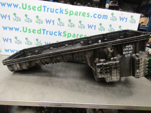 MERCEDES ACTROS MP4 OM471-6 ENGINE OIL SUMP P/NO A4710106113 - Двигател и части за Камион: снимка 1 MERCEDES ACTROS MP4 OM471-6 ENGINE OIL SUMP P/NO A4710106113 - Двигател и части за Камион: снимка 1