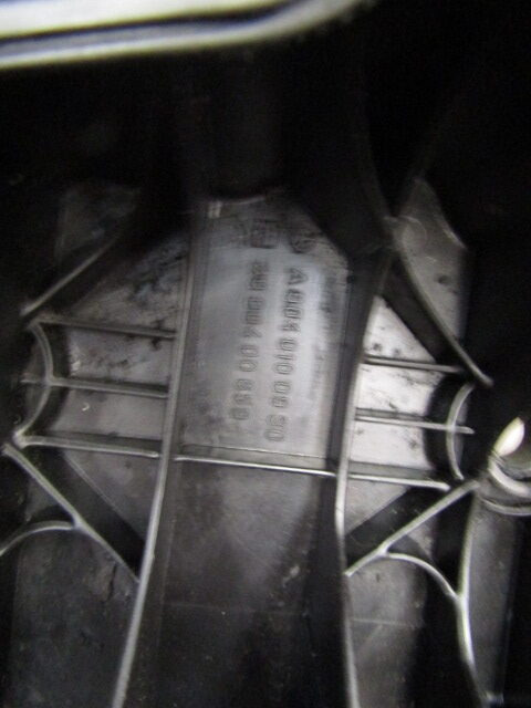 MERCEDES ATEGO 815 ROCKERCOVER P/NO A9040100930 - Двигател и части за Камион: снимка 3 MERCEDES ATEGO 815 ROCKERCOVER P/NO A9040100930 - Двигател и части за Камион: снимка 3