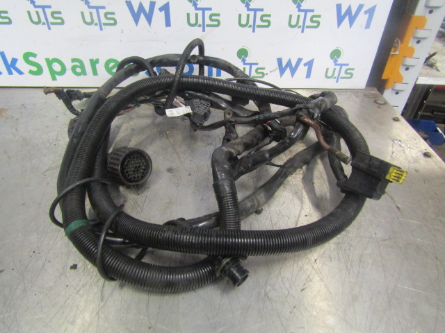 MERCEDES AXOR 1829 MANUAL GEARBOX WIRING HARNESS P/NO 003929484 - Електрическа система за Камион: снимка 4 MERCEDES AXOR 1829 MANUAL GEARBOX WIRING HARNESS P/NO 003929484 - Електрическа система за Камион: снимка 4