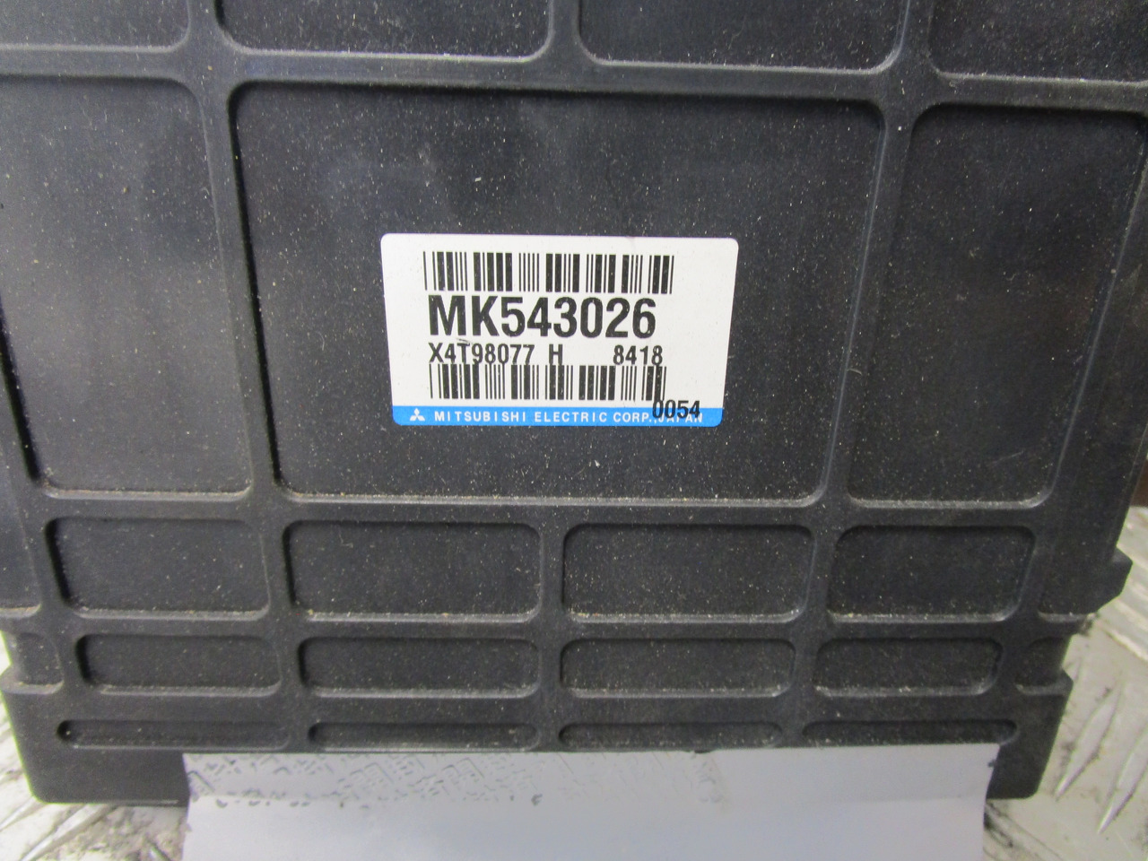 MITSUBISHI FUSO CONTROL UNIT P/NO MK543026 - Електрическа система за Камион: снимка 2 MITSUBISHI FUSO CONTROL UNIT P/NO MK543026 - Електрическа система за Камион: снимка 2