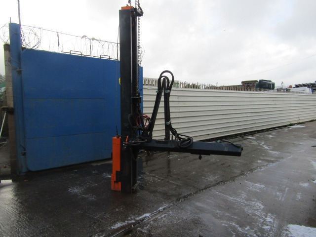 GAYK VR120 BARRIER DRIVE HAMMER - Прикачен инвентар за Комунална/ Специална техника: снимка 1 GAYK VR120 BARRIER DRIVE HAMMER - Прикачен инвентар за Комунална/ Специална техника: снимка 1