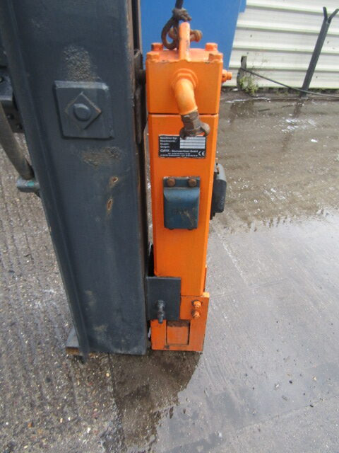 GAYK VR120 BARRIER DRIVE HAMMER - Прикачен инвентар за Комунална/ Специална техника: снимка 5 GAYK VR120 BARRIER DRIVE HAMMER - Прикачен инвентар за Комунална/ Специална техника: снимка 5