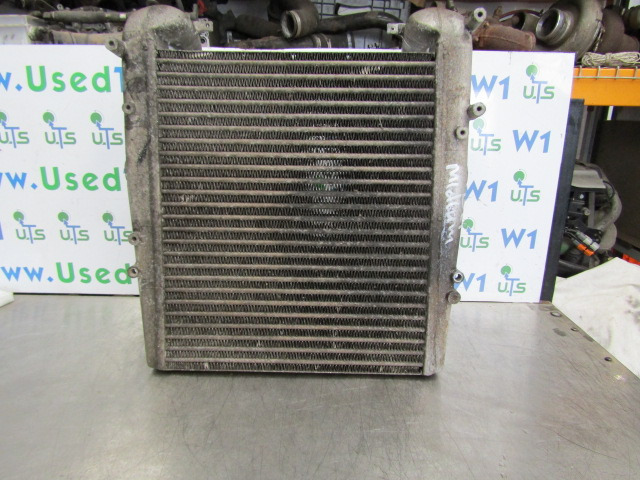 RENAULT MIDLUM 180 DCI INTERCOOLER P/NO 5010315783 - Радиатор за Камион: снимка 1 RENAULT MIDLUM 180 DCI INTERCOOLER P/NO 5010315783 - Радиатор за Камион: снимка 1