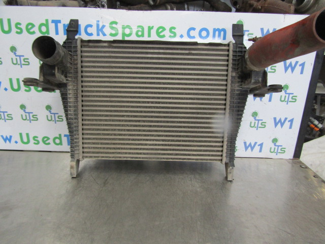 RENAULT MIDLUM DCI 130 INTERCOOLER P/NO 504028467 - Радиатор за Камион: снимка 1 RENAULT MIDLUM DCI 130 INTERCOOLER P/NO 504028467 - Радиатор за Камион: снимка 1