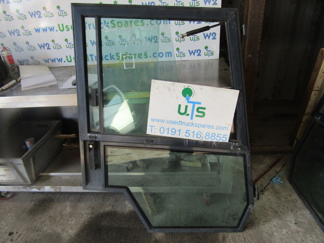 SCHMIDT SWINGO L/H DOOR COMPLETE - Кабина и интериор за Камион: снимка 1 SCHMIDT SWINGO L/H DOOR COMPLETE - Кабина и интериор за Камион: снимка 1