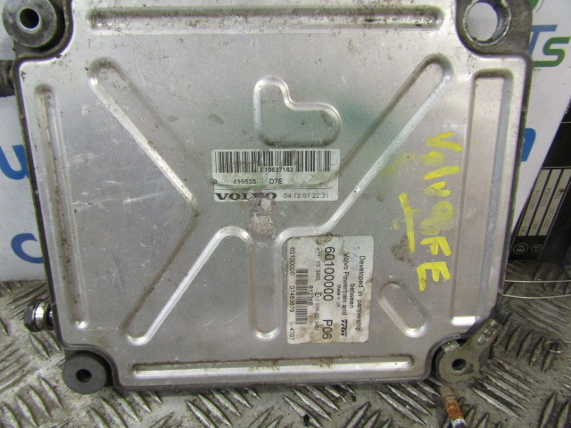 VOLVO FE240 D7E ENGINE ECU P/NO 6010000 P06 / VOLVO 0499533 D7E - Блок за управление за Камион: снимка 1 VOLVO FE240 D7E ENGINE ECU P/NO 6010000 P06 / VOLVO 0499533 D7E - Блок за управление за Камион: снимка 1