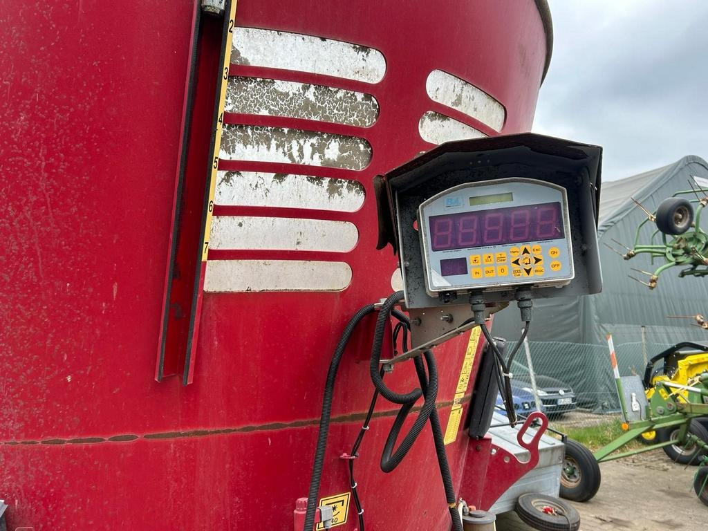 BVL V-MIX PLUS 13-1S - Миксер-вагон: снимка 3 BVL V-MIX PLUS 13-1S - Миксер-вагон: снимка 3