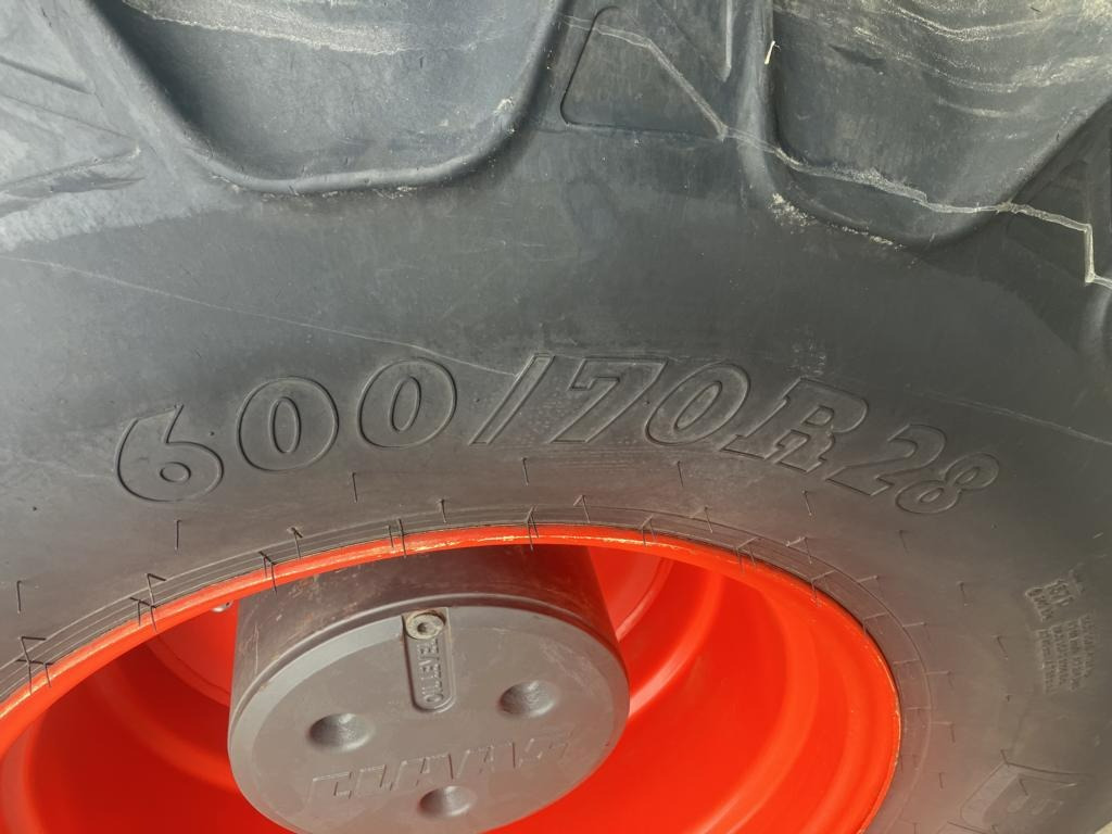 CLAAS AXION 830 CMATIC - Трактор: снимка 5 CLAAS AXION 830 CMATIC - Трактор: снимка 5