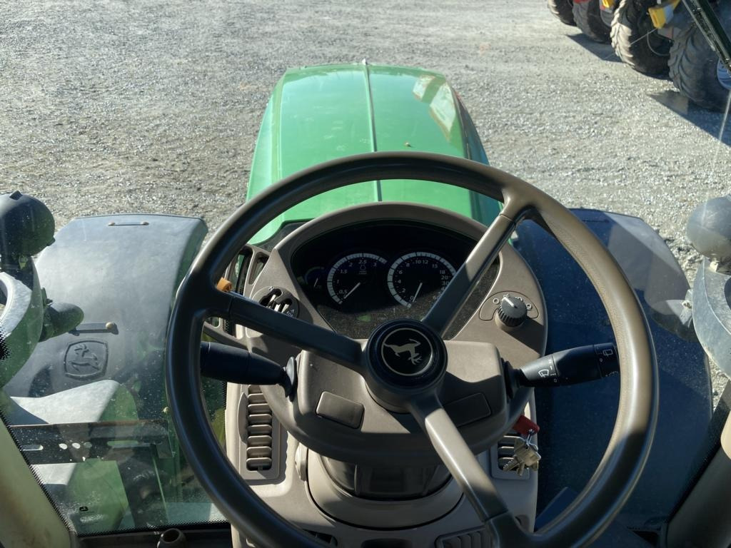 John Deere 6210R - Трактор: снимка 3 John Deere 6210R - Трактор: снимка 3