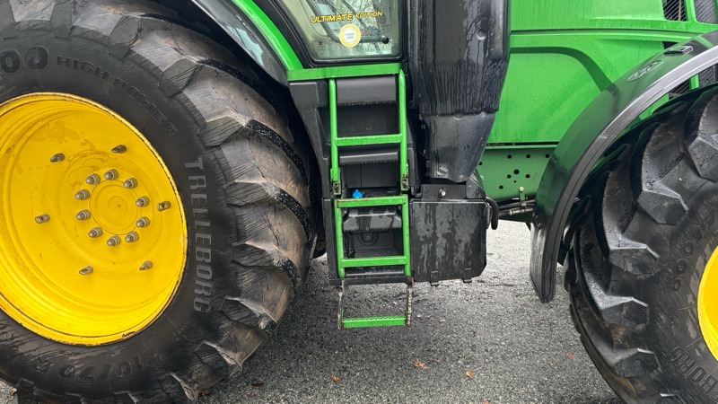 Трактор John Deere 6230 R: снимка 22
