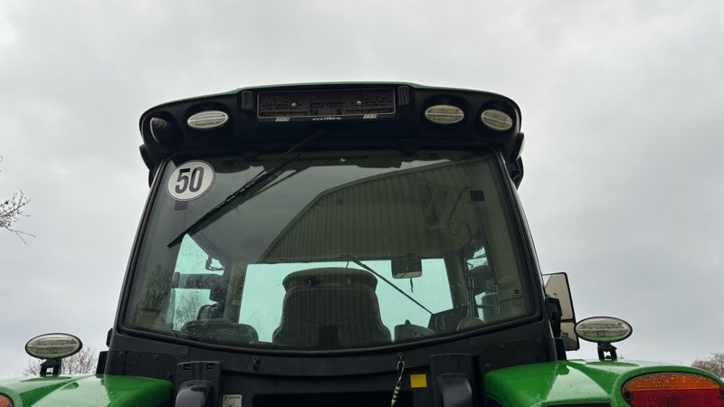 Трактор John Deere 6230 R: снимка 11
