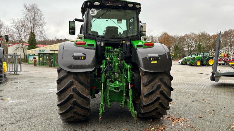 Трактор John Deere 6230 R: снимка 27
