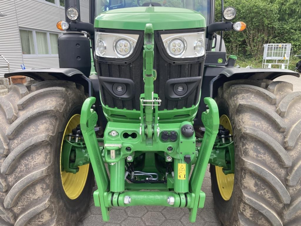 Нови Трактор John Deere 6R140: снимка 20