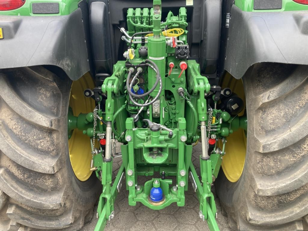 Нови Трактор John Deere 6R140: снимка 13