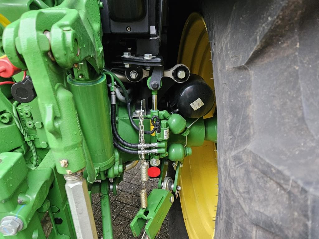 John Deere 6R140 - Трактор: снимка 5 John Deere 6R140 - Трактор: снимка 5