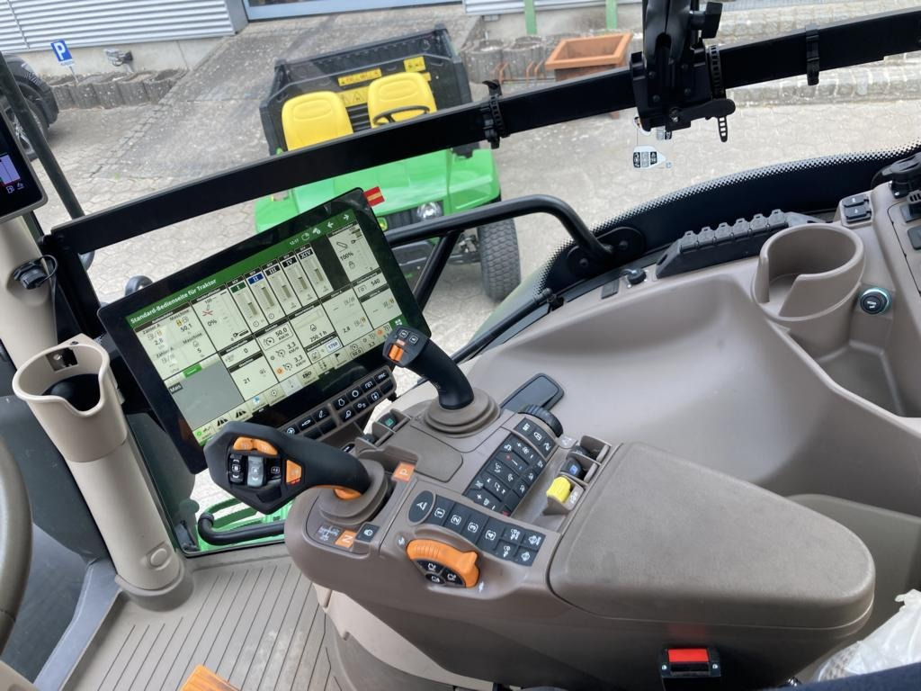 Нови Трактор John Deere 6R140: снимка 9
