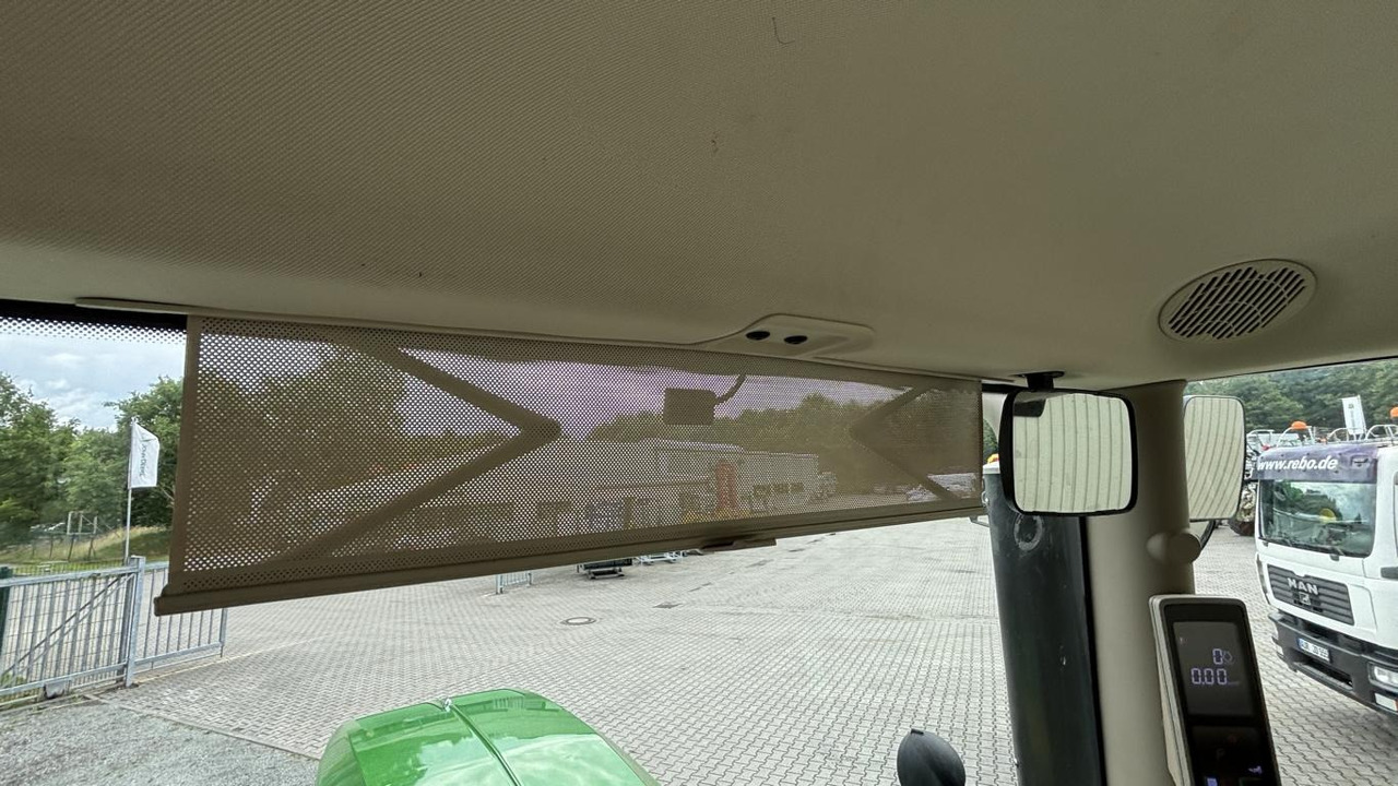 John Deere 6R195 - Трактор: снимка 4 John Deere 6R195 - Трактор: снимка 4