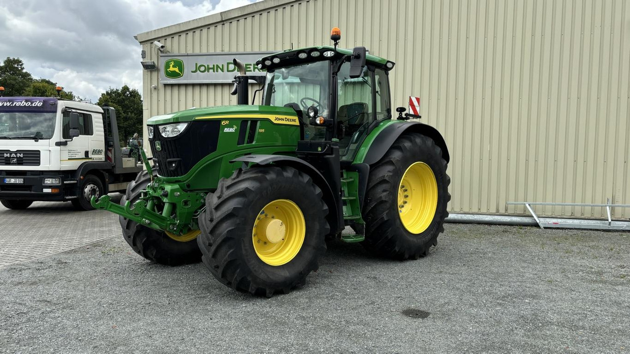 John Deere 6R195 - Трактор: снимка 1 John Deere 6R195 - Трактор: снимка 1
