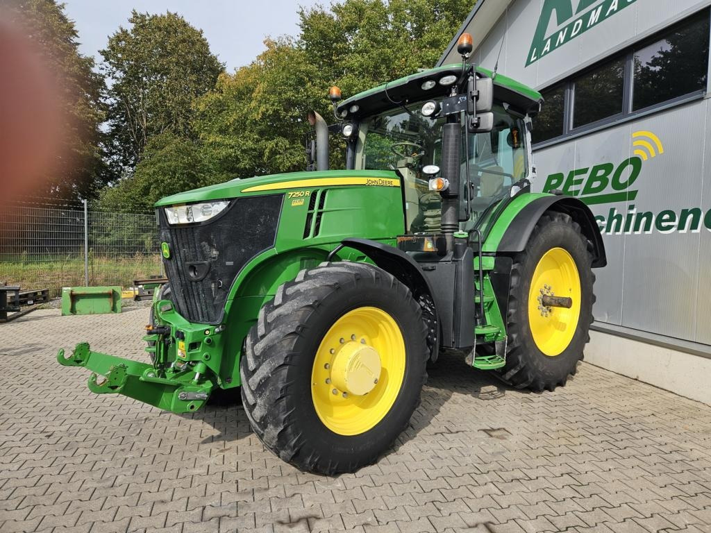John Deere 7250R - Трактор: снимка 1 John Deere 7250R - Трактор: снимка 1