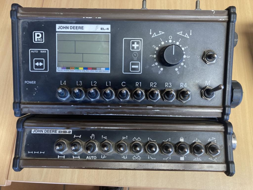 John Deere 732 - Пръскачка: снимка 2 John Deere 732 - Пръскачка: снимка 2