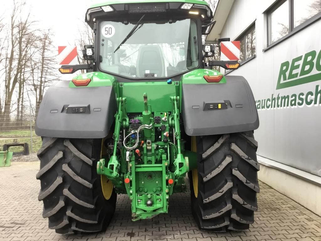 Трактор John Deere 7R330: снимка 24